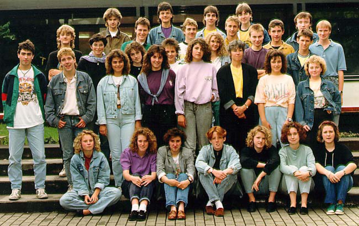 ak_1990_10c