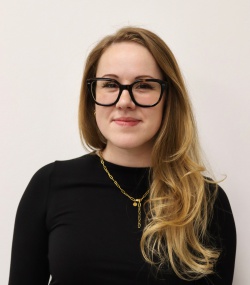 Mitarbeiter Bild bild_hoferer_jule.jpg